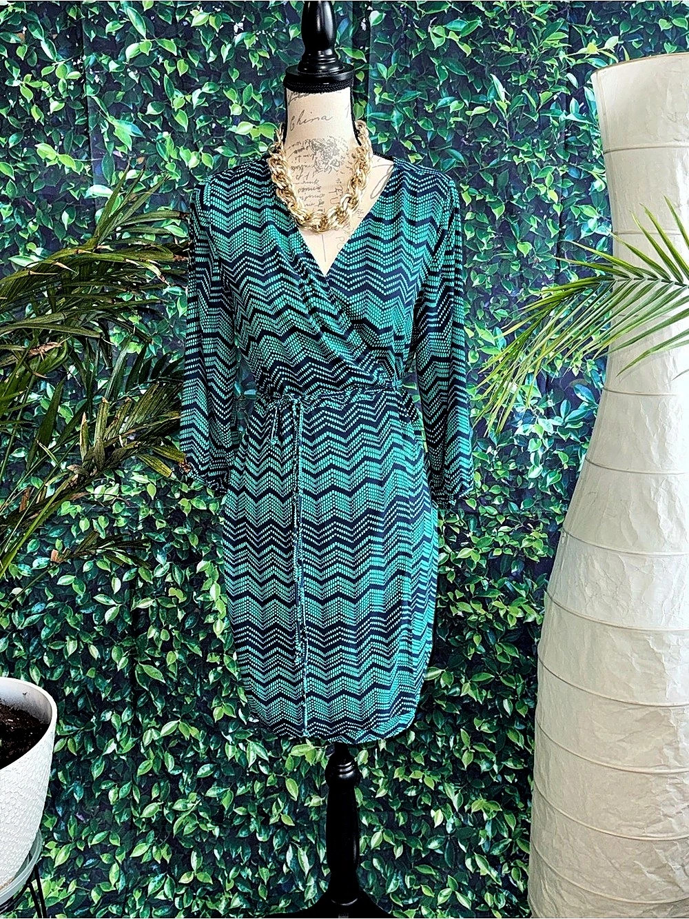 JustFab Midi Wrap Dress in Navy & Teal Size Medium
